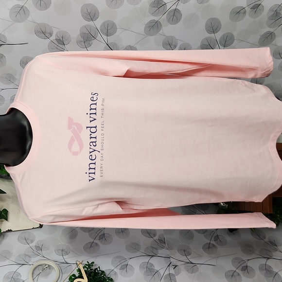 Vineyard Vines Performance Breast Cancer Awareness Tee | Light Pink | Large - Picture 5 of 10